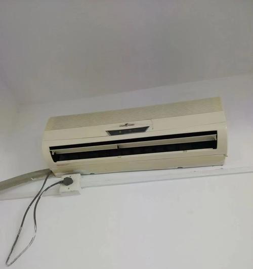 室内空调漏水问题的原因和解决方法（深入分析空调漏水问题）