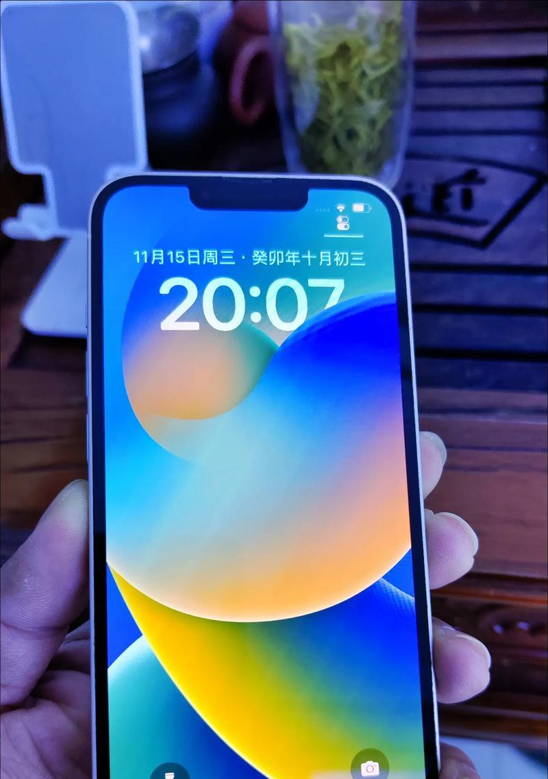 苹果手机13电池品牌哪个好？